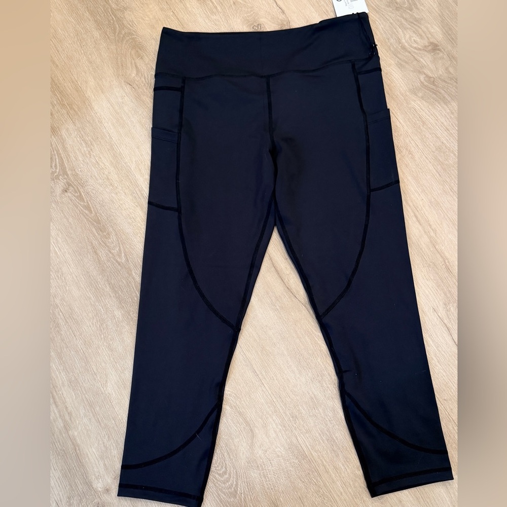 Zyia light n tight pocketed leggings - 
Size 16-18 new with tags never worn
